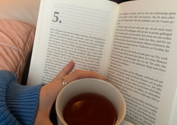 Почему стоит читать каждый день: 10 преимуществ чтения книг